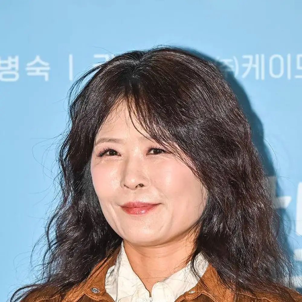 هوانگ سوک جونگ