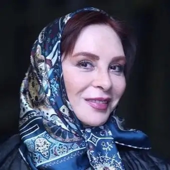 افسانه بایگان